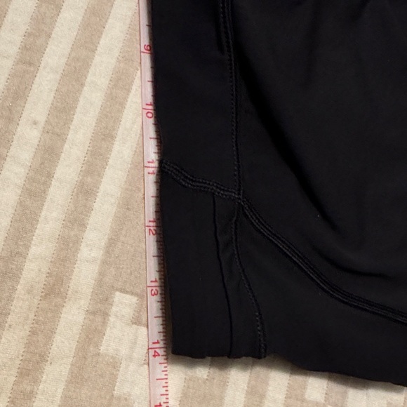 Lululemon Athletica Black Cross-Back Sports Bra ECU - Picture 2 of 5